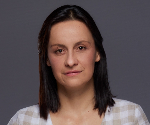 PERFIL ELLA BECERRA